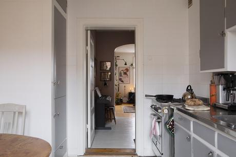 delikatissen vintage interiors vintage decor vintage tiny scandi apartment scandi vintage estilo escandinavo decoración vintage decoración pisos pequeños decoración escandinava  