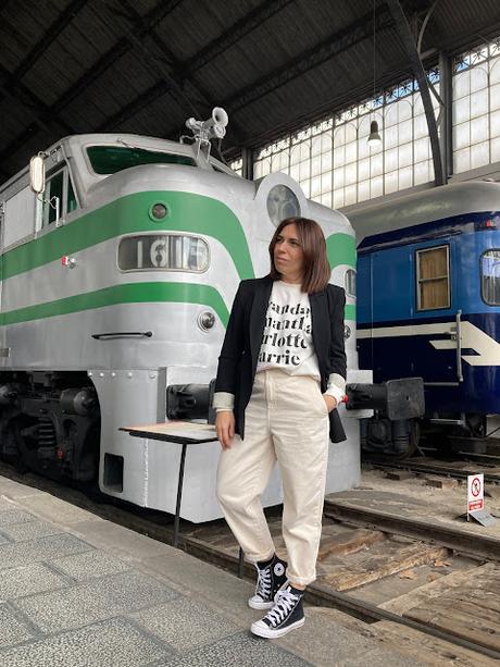 BLACK+WHITE.- BLACK+WHITE.-