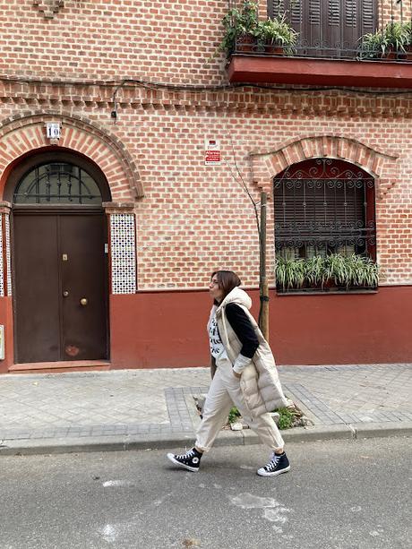 BLACK+WHITE.- BLACK+WHITE.-