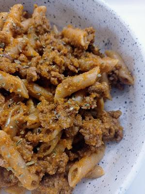 Pasta con boloñesa de ternera