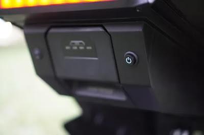 Mini ATV Tesla Cyberquad: un cuatriciclo para niños. Mini ATV Tesla Cyberquad: un cuatriciclo para niños.