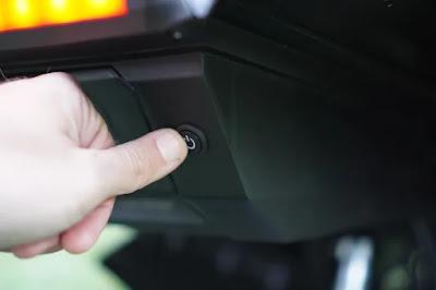 Mini ATV Tesla Cyberquad: un cuatriciclo para niños. Mini ATV Tesla Cyberquad: un cuatriciclo para niños.