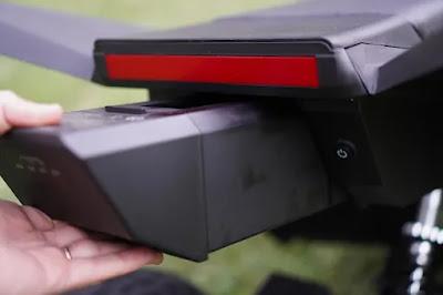 Mini ATV Tesla Cyberquad: un cuatriciclo para niños. Mini ATV Tesla Cyberquad: un cuatriciclo para niños.