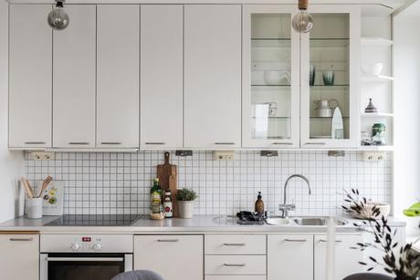 delikatissen tiny studio apartament decor scandinavian studio scandi studio mini piso sueco estudio de estilo nórdico estudio con vistas decoraicón sueca decoración nórdica decoración de estudio  