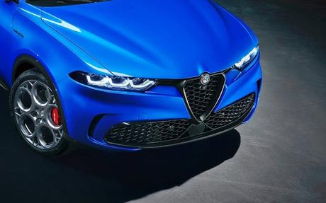 Alfa Romeo confirma su primer auto eléctrico.