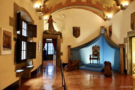 Salón de los escudos Pubol