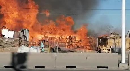 (Video) Incendio en recicladora de Periférico Oriente