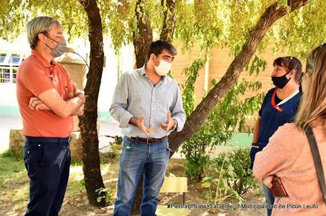 VISITA DEL MINISTERIO DE DESARROLLO SOCIAL DE LA NACIÓN A PICÚN LEUFÚ
