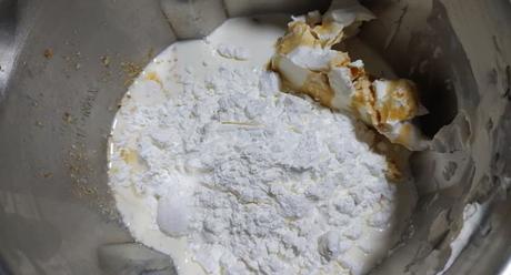 Ponemos los ingredientes y los mezclamos todos