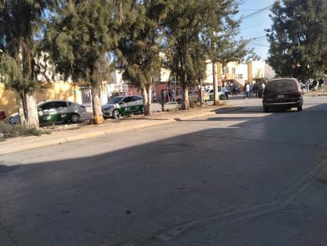 Se registran detonaciones tras choque entre auto y taxi en La Virgen