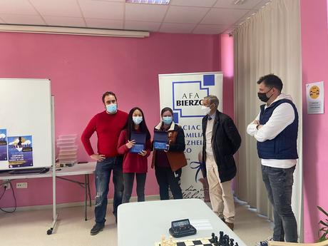 Alzheimer Bierzo entrega los Trofeos del Torneo Provincial de Ajedrez por Edades 2022 del Bierzo 5