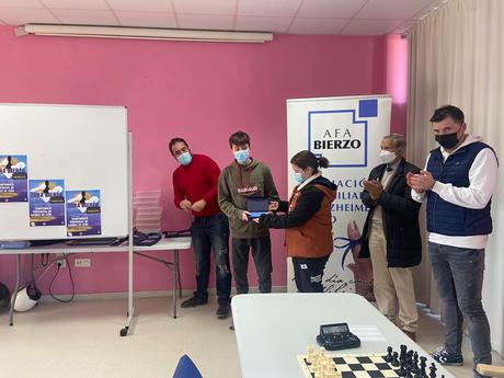 Alzheimer Bierzo entrega los Trofeos del Torneo Provincial de Ajedrez por Edades 2022 del Bierzo 7