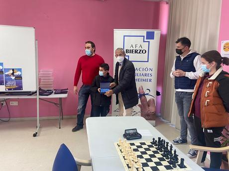 Alzheimer Bierzo entrega los Trofeos del Torneo Provincial de Ajedrez por Edades 2022 del Bierzo 6