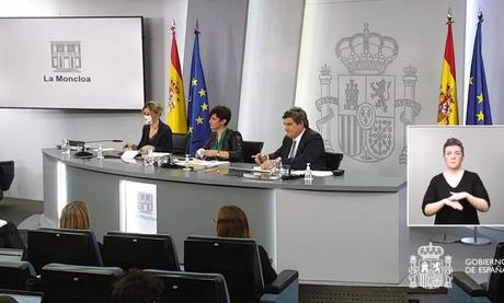 El Gobierno aprueba extender un mes más los ERTE COVID