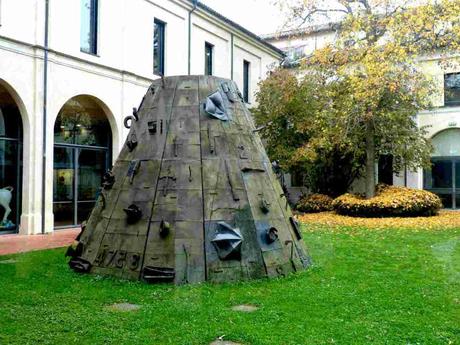 Cerámica matemática en Faenza Cerámica matemática en Faenza