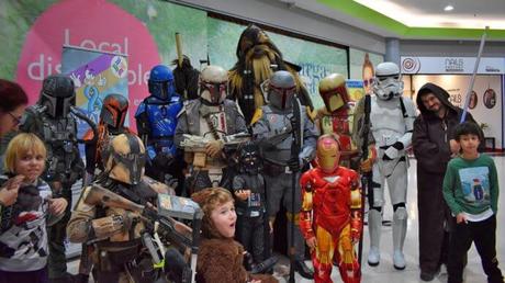El madrileño bario de Valdebernardo se llena de superhéroes