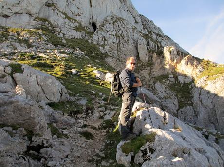 DE COVADONGA A LA TORRE DE LOS TRAVIESOS y II