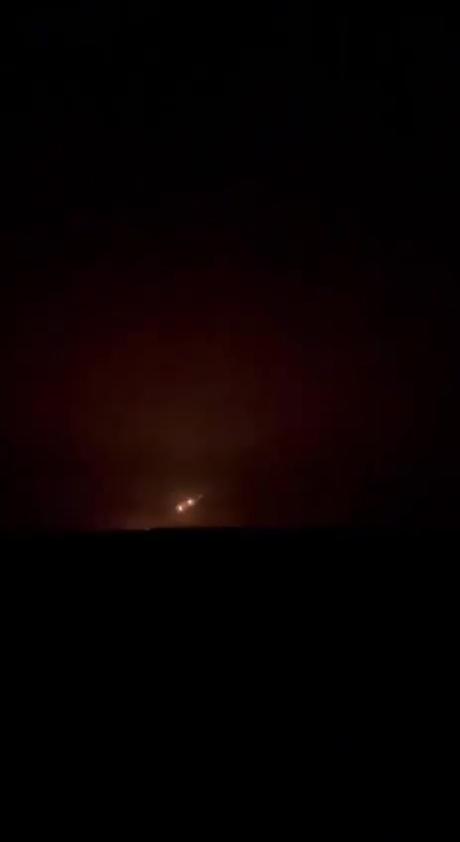 (video) Ucranianos huyen de las ciudades o se refugian en el metro