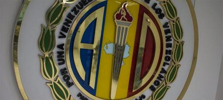 Acción Democrática condena la injerencia extranjera y la fuerza bélica provenga de dónde provenga