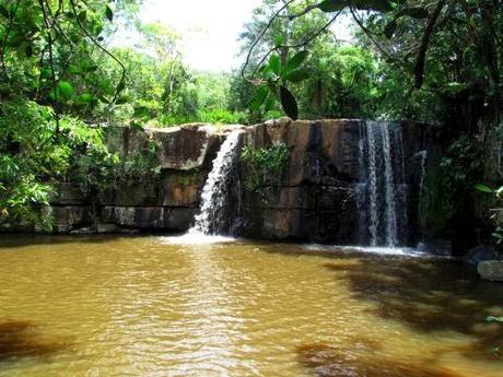 Salto Mina. Parque Nacional Ybycuí. Paraguay