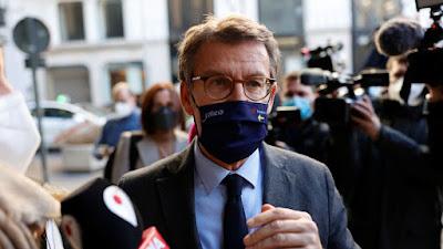 El PP se hunde como el “Titanic”, pero sin orquesta, que ya no sigue a bordo.