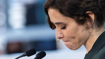 El PP se hunde como el “Titanic”, pero sin orquesta, que ya no sigue a bordo.