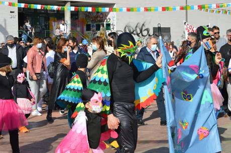 Carnaval Infantil de Ponferrada, los más peques inundan la calle de color y buen humor 34