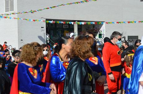 Carnaval Infantil de Ponferrada, los más peques inundan la calle de color y buen humor 8