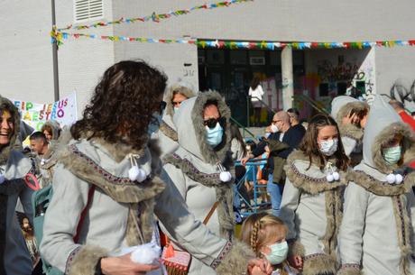 Carnaval Infantil de Ponferrada, los más peques inundan la calle de color y buen humor 51