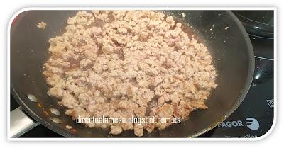 Espaguetis gratinados con salsa boloñesa