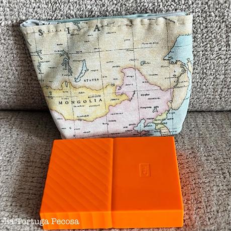 FUNDA PARA MEMORIA EXTERNA MUNDO