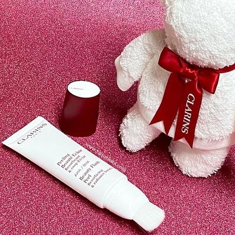 Dos Novedades de Clarins que Dan Respuesta a Dos Problemas de la Piel clarins-peeling-beaute-eclair