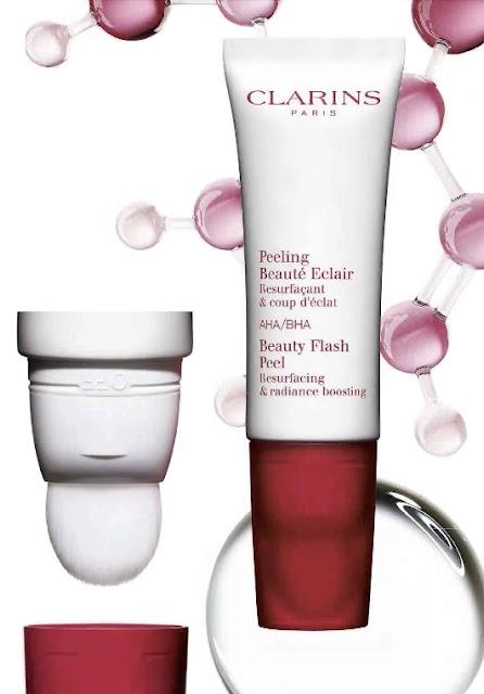 Dos Novedades de Clarins que Dan Respuesta a Dos Problemas de la Piel peeling-beaute-eclair-textura-brocha