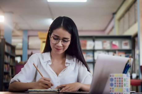 Ventajas de preparar el EIR de forma online, por la Academia LO+EIR