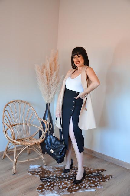 Falda con botones dorados | RIHOAS