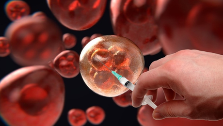 Hombre recibe la primera vacuna contra el cáncer personalizada en función de su ADN