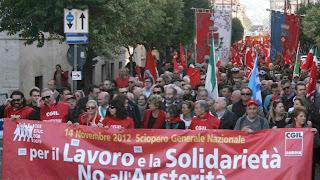 UN PATRIOTA, UN IDIOTA