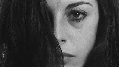 Charo López, la actriz que se niega a ser solo el mito erótico de la Transición. Charo López, la actriz que se niega a ser solo el mito erótico de la Transición.