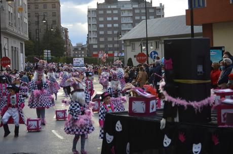 Ponferrada cambia la mascarilla por la Máscara de Carnaval 56