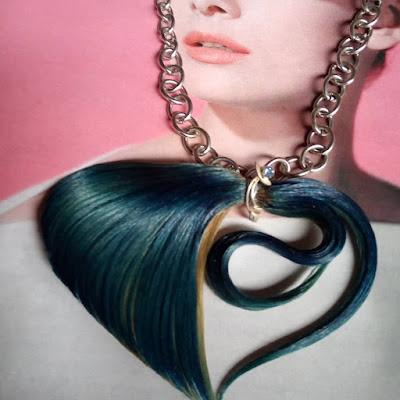 Lamcus, arte de la joyería capilar.