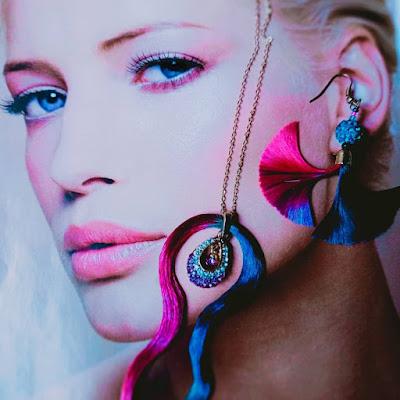 Lamcus, arte de la joyería capilar.