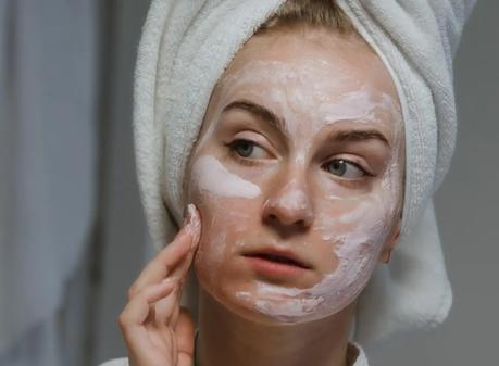 Llevar un cuidado facial, una rutina de belleza imprescindible. Tu rutina de cuidado facial diario...