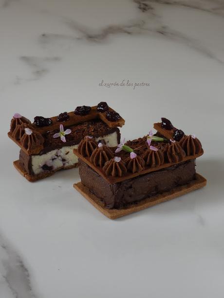 Galleta con marco de Chocolate y Arándanos