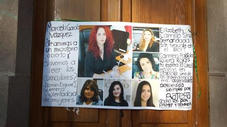 Se manifiestan  en el Instituto de las Mujeres de SLP