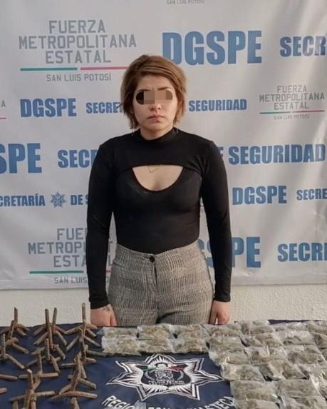 Tras persecución en Valles los detienen con mariguana y poncha llantas Tras persecución en Valles los detienen con mariguana y poncha llantas