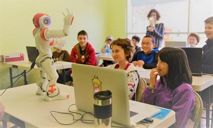 Roles de los robots sociales en educación y algunas consideraciones éticas