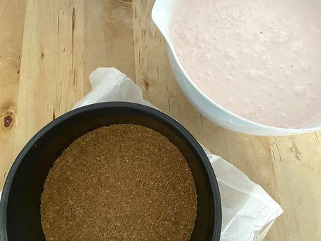 delikatissen tarta mousse tarta fría tarta facil tarta de fresas tarta base de galletas strawberry tart strawberry mousse cake strawberry dessert strawberry cake recetas delikatissen postre lácteo mousse de fresas delikatissen tarta mousse tarta fría tarta facil tarta de fresas tarta base de galletas strawberry tart strawberry mousse cake strawberry dessert strawberry cake recetas delikatissen postre lácteo mousse de fresas