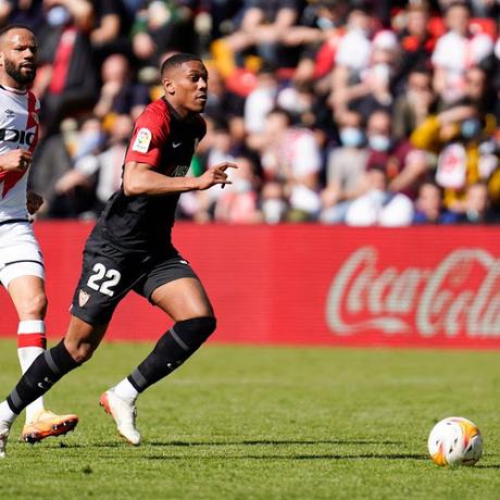 Crónica Rayo Vallecano 1 - Sevilla FC 1
