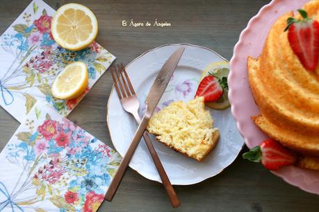 Bizcocho de limón y nata El Ágora de Ángeles