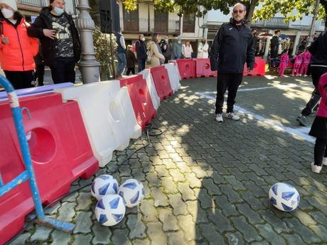 Un centenar de niños en la primera jornada de la Liga Debutantes Bierzo en Cacabelos 23 Un centenar de niños en la primera jornada de la Liga Debutantes Bierzo en Cacabelos 23